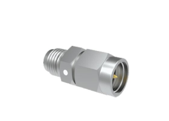 อะแดปเตอร์ตัวเชื่อมต่อ RF การบินและอวกาศอะแดปเตอร์ SMA ชายกับหญิง50Ωสูงถึง 18GHz พร้อมการสูญเสียการแทรกต่ำ