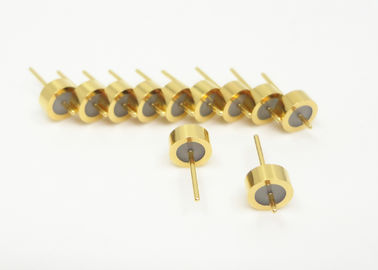 ความน่าเชื่อถือสูง การปิดปิดแบบแอร์เมติก Feedthrough 50Ω RF impedance น้ําหนักเบา JM4018